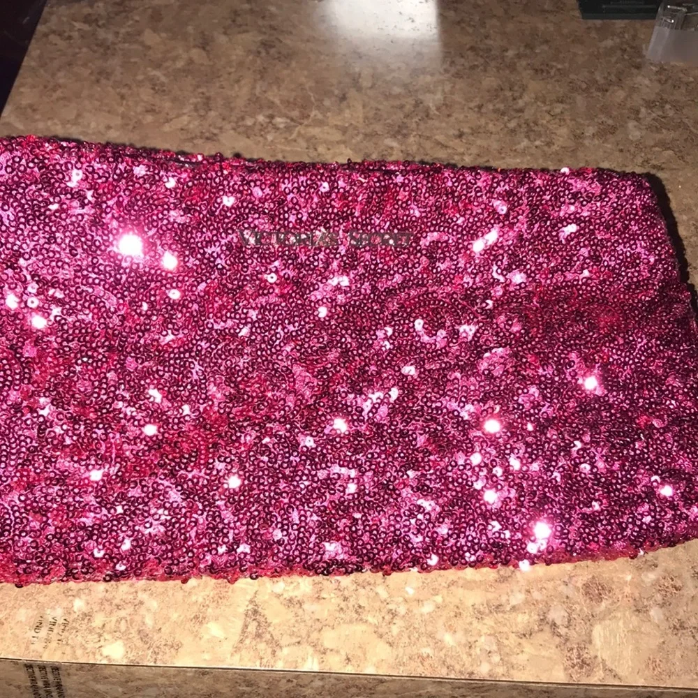 NWOT Women’s Victoria’s Secret Clutch